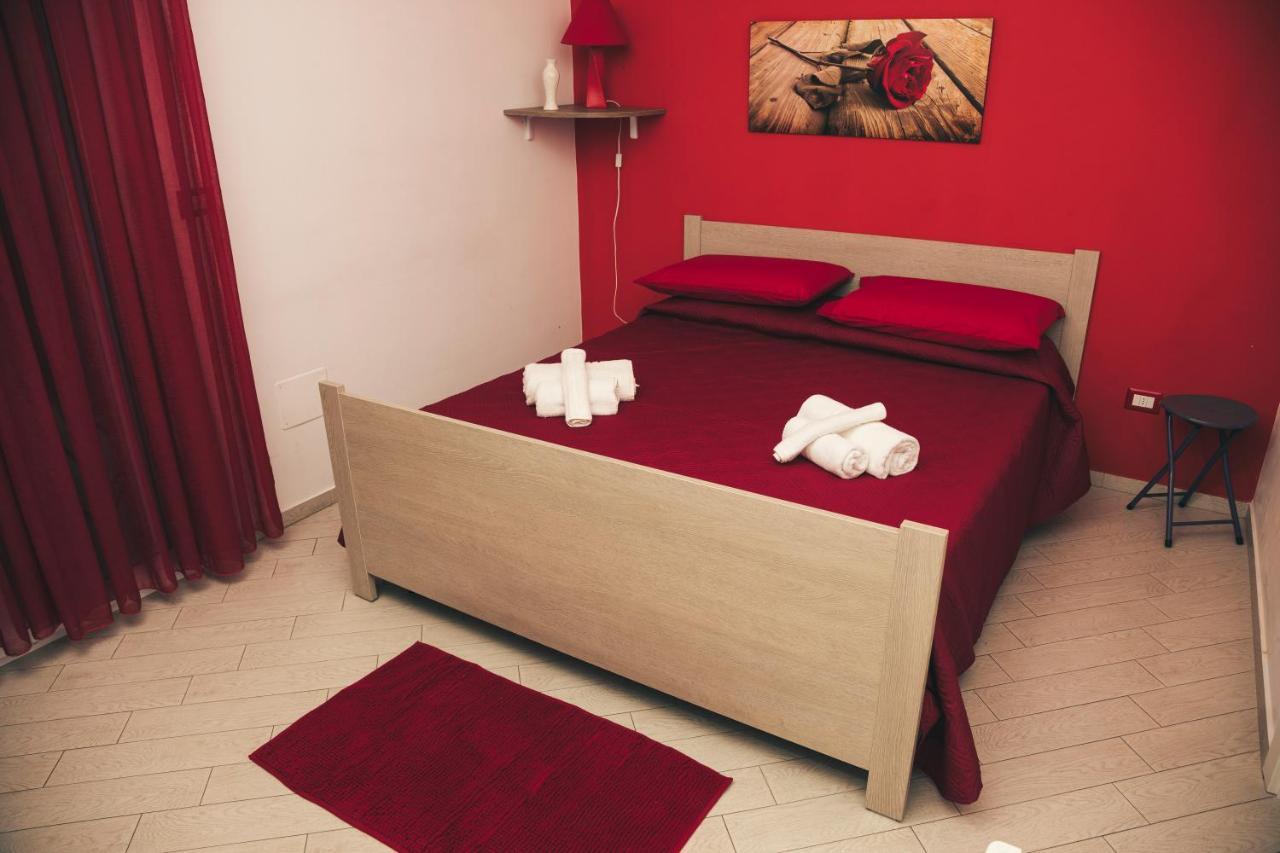 Corso Italia Rooms By Ap Apartment Gallipoli Bagian luar foto